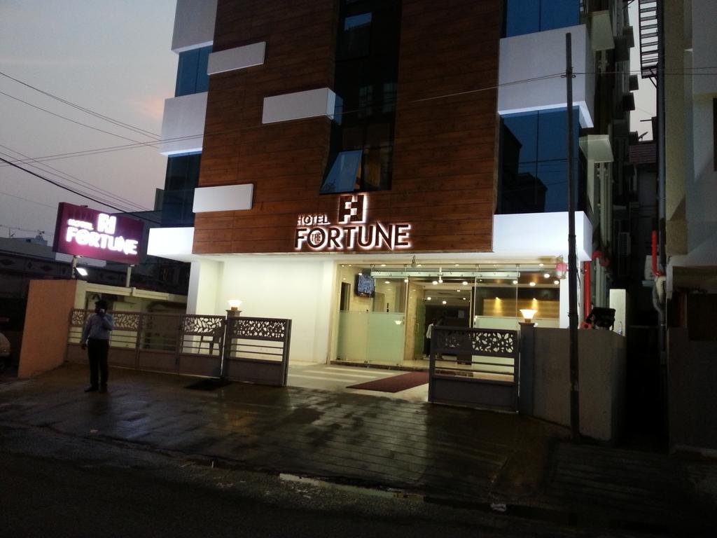Hotel The Fortune Коимбатур Экстерьер фото